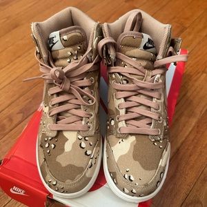 Nike Dunk High Size 5men/6.5women